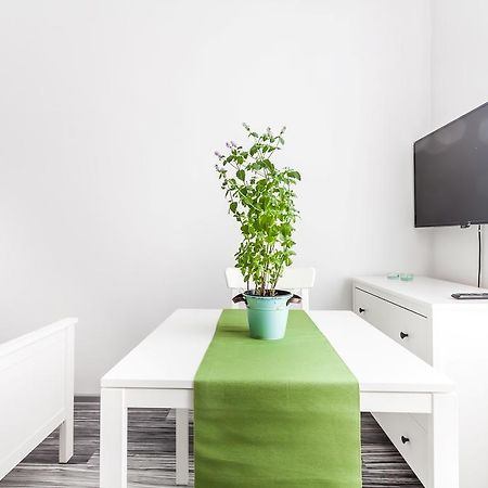 Lupolo Apartments Skwerowa Krakow Luaran gambar