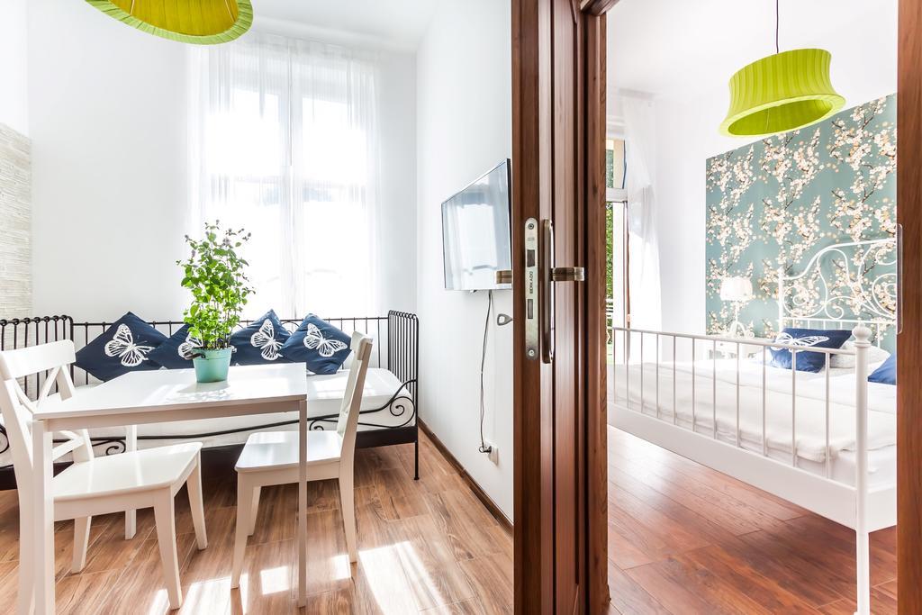 Lupolo Apartments Skwerowa Krakow Luaran gambar